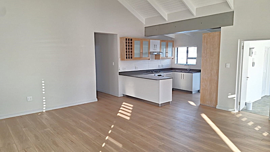 3 Bedroom Property for Sale in Sandbaai Western Cape